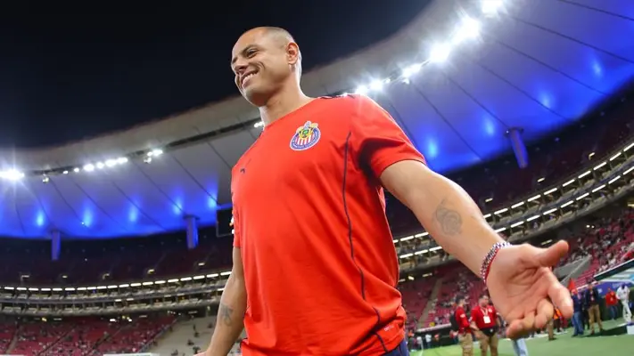 ‘Chicharito’ regresa a la titularidad después de 120 días