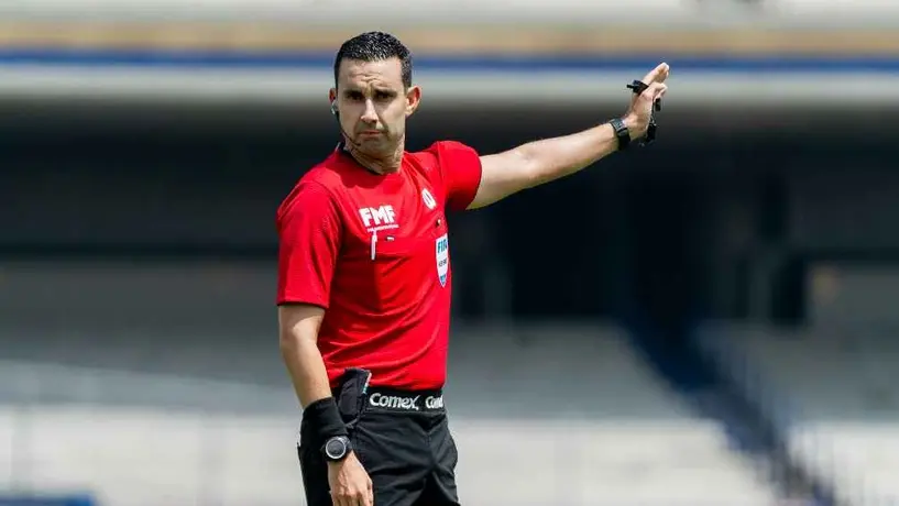 César Arturo Ramos será árbitro en la Liga 1 de Japón