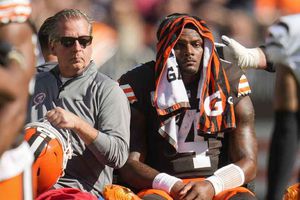 ¡Fuera toda la temporada! Deshaun Watson se rompió el tendón de Aquiles ante Cincinnati