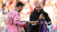 Enorme gesto tuvo Messi con un pequeño aficionado que evadió la seguridad por una foto