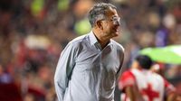 Aficionados de Xolos se rinden y le muestran su afecto a Juan Carlos Osorio