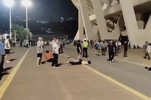 Automovilista atropella y deja 35 muertos afuera de estadio de China