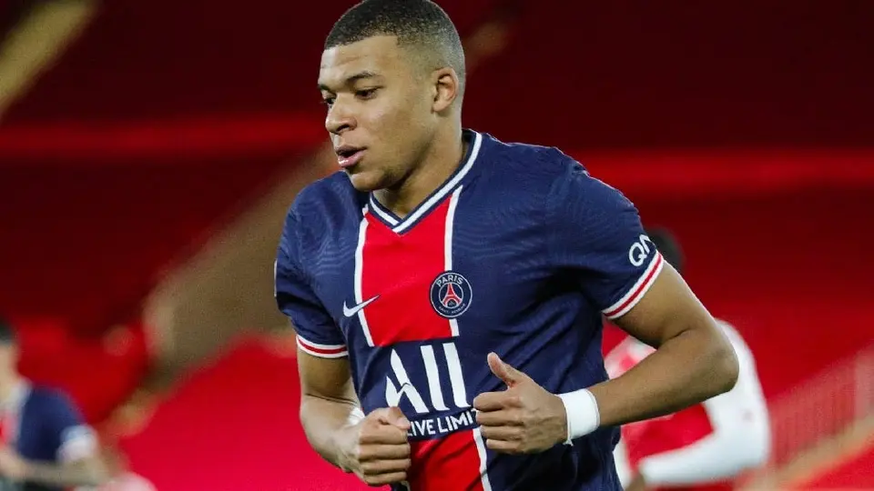 Exdirectivo del PSG afirma que estuvo en contra de la renovación de Mbappé en 2022