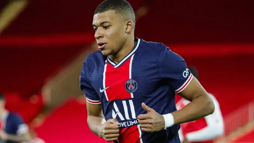 Exdirectivo del PSG afirma que estuvo en contra de la renovación de Mbappé en 2022