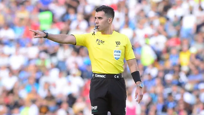 ¿Polémica arbitral? Ramos Rizo señala mal trabajo de Adonai Escobedo en el Querétaro vs Pumas