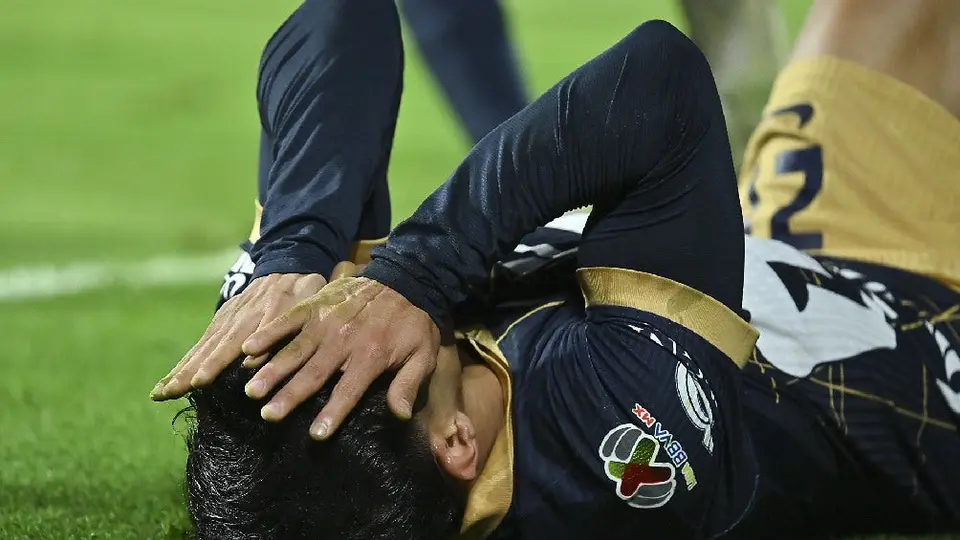 Pumas confirma fractura de Michell Rodríguez tras 30 segundos de su ingreso al campo