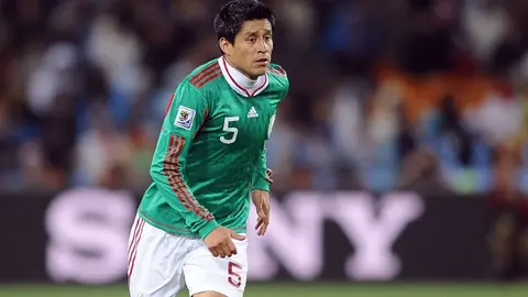 ¡Después de 14 años! Ricardo Osorio pide perdón por regalar gol a Argentina en Sudáfrica 2010