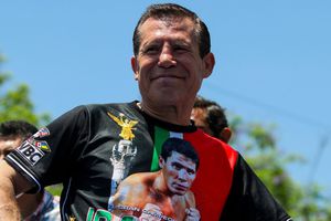 Julio César Chávez confiesa que fue aficionado del América gracias a Carlos Reinoso