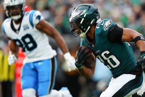 ¡Imparable! Saquon Barkley rompe récord y da la novena victoria consecutiva a Eagles