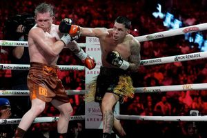 Óscar de la Hoya 'reprende' a los aficionados que pagaron para ver el Canelo vs Berlanga