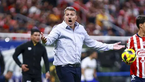 Óscar García puede recibir de 1 a 15 partidos de suspensión por agresión