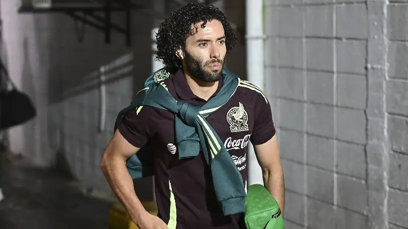 ¡Un perseguido! Chino Huerta es ‘atacado’ por afición en el Honduras vs México