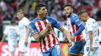Alan Pulido trabaja para regresar lo ante posible con Chivas
