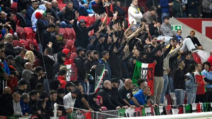 Aficionados italianos dan la espalda al sonar himno israelí en Liga de Naciones