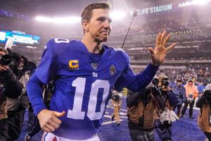 Eli Manning encabeza la lista de los nominados a la Clase 2025 del Salón de la Fama en la NFL