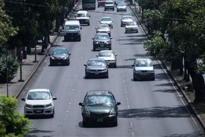 Hoy NO Circula: ¿Qué autos no circulan este sábado 2 de noviembre en la CDMX y Edomex?
