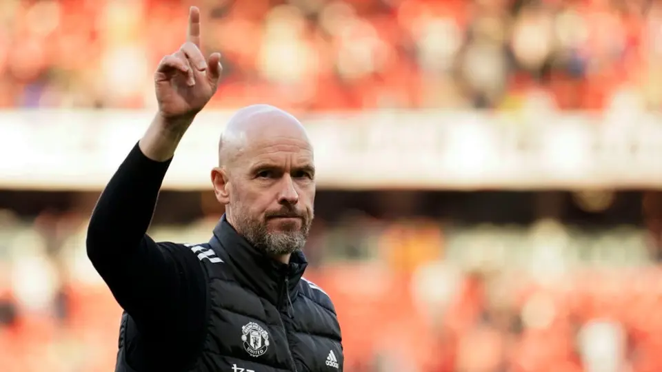 Manchester United sondea remplazo de Erik Ten Hag; Xavi es principal candidato