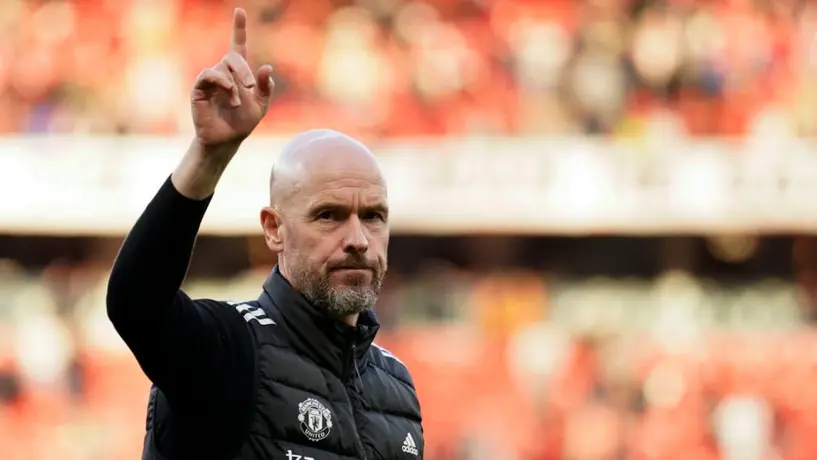 Manchester United sondea remplazo de Erik Ten Hag; Xavi es principal candidato