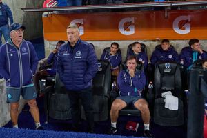 Voz del Estadio BBVA se confunde y presenta a Domènec Torrent con acento francés