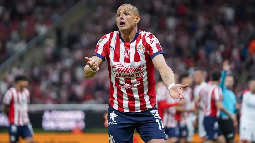 ¿Cuántas veces ha sido expulsado Chicharito en su carrera?