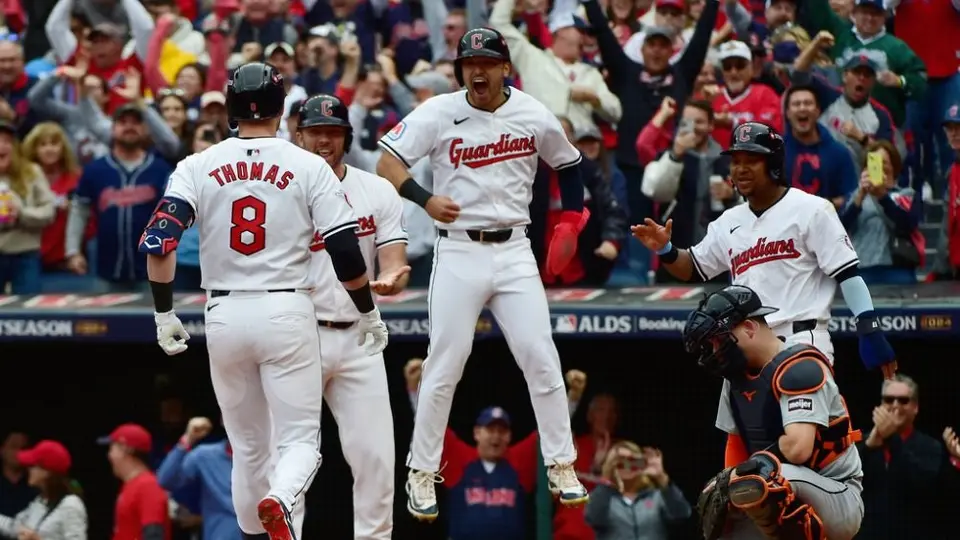 Guardians resisten ante los Yankees y acortan distancia en la Serie de Campeonato de la Americana