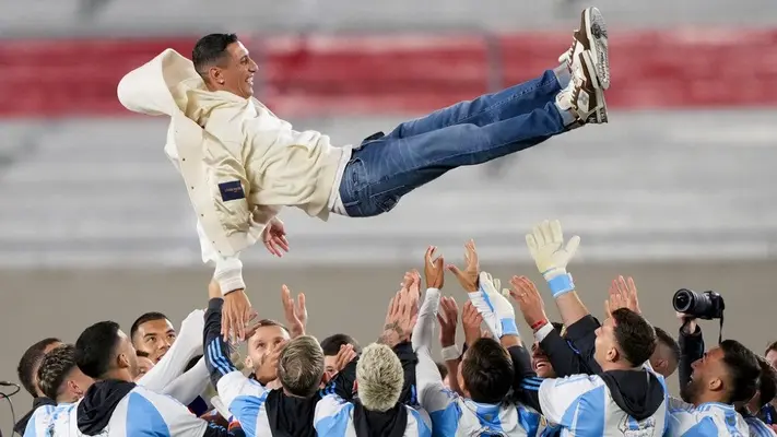 Di María recibe conmovedor homenaje de la Selección Argentina con mensaje de Messi