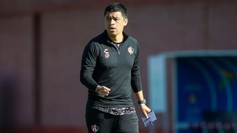 Gonzalo Pineda: "Sería lindo levantar una copa con Atlas"