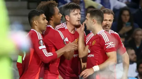 Harry Maguire salva catástrofe del Manchester United ante Porto en la UEFA Europa League