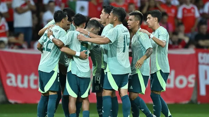 Javier Aguirre tras la victoria ante el Inter de Porto Alegre: "Se agrandó la lista para 2026"