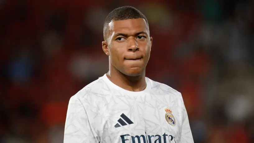 Kylian Mbappé está "atónito", pero tranquilo ante denuncia, señaló abogada