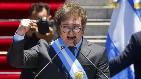 Javier Milei, presidente de Argentina, arremetió contra Gago, Riquelme y la gestión de Boca Juniors