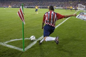 ¡Como en sus mejores tiempos! Ramón Morales reaparece con gol de chilena