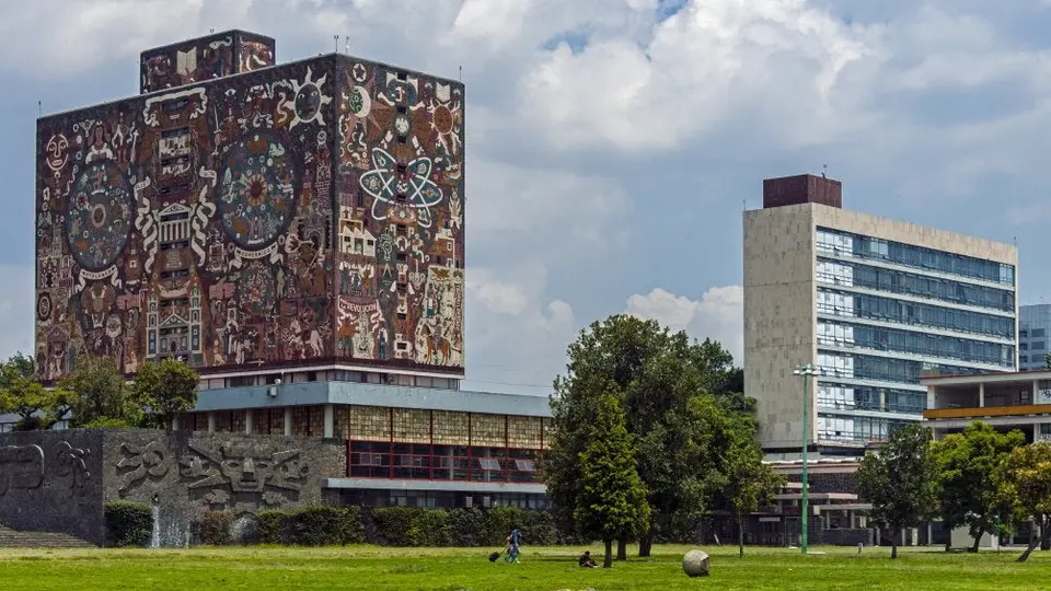 UNAM: 110 mil estudiantes se podrían quedar sin beca. Checa por qué