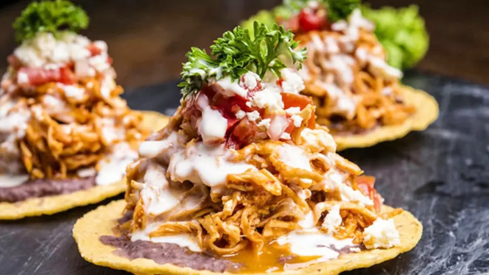 ¿Cuáles son las mejores tostadas para acompañar el pozole este 15 de septiembre? Profeco responde