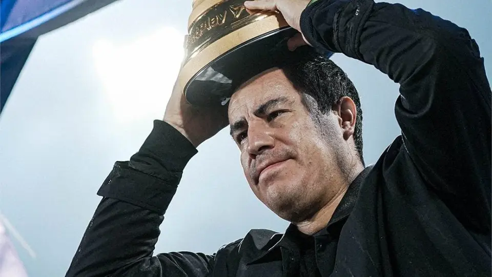 Efraín Juárez tiene como objetivo superar a Javier Aguirre como entrenador