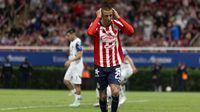 'Piojo' Alvarado pidió disculpas por lanzar objeto explosivo en sala de prensa de Chivas