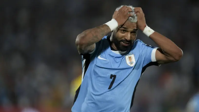 Eliminatorias: Uruguay vence a Colombia con estreno goleador de Rodrigo Aguirre