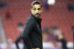 Rodolfo Pizarro no se arrepiente de haber insultado al América