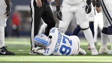 Dan Campbell sobre la lesión de Aidan Hutchinson: "Es duro perder a alguien como él"
