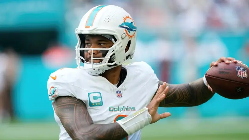 Tagovailoa lidera con cuatro pases de anotación y Dolphins vencen 34-15 a Patriots