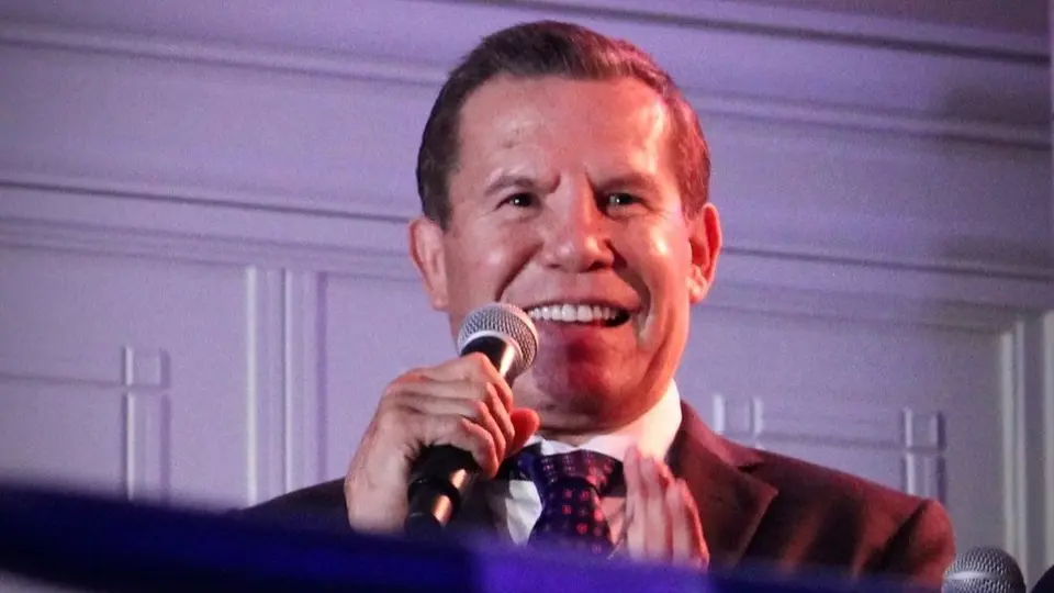 Julio César Chávez sorprende con ‘irreverente’ narración en pelea de ‘Canelo’ Álvarez
