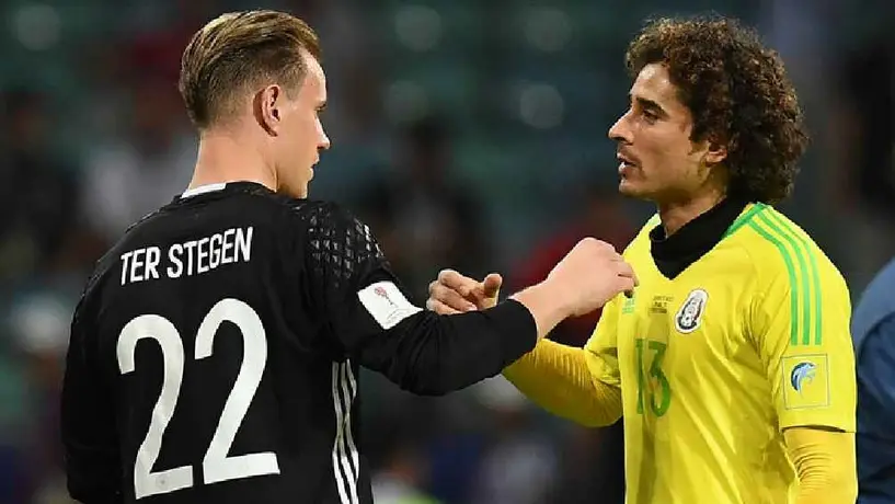 Guillermo Ochoa mandó mensajes de apoyo tras la lesión de Ter Stegen