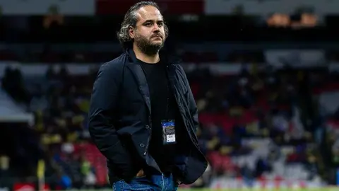 Jesús Martínez 'revienta' arbitraje en el empate de León contra Tigres: 'Levanten las manos'