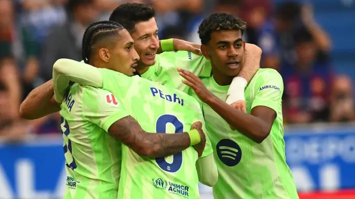 ¡Contundente! Con hat-trick de Robert Lewandowski, Barcelona venció a un ineficiente Alavés
