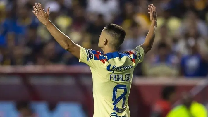 Sergio Canales sobre la posibilidad de que Fidalgo juegue en el Tri: "Le daría mucho a México"