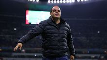 Cuauhtémoc Blanco y Luis García cierran apuesta para el Clásico Joven