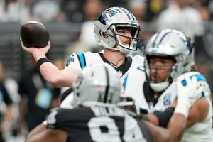 ¡Sorpresa! Panthers consigue su primera victoria al vencer 36-22 a Raiders en Las Vegas