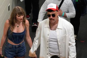 Travis Kelce alquiló todo un bar para celebrar con Taylor Swift victoria de Chiefs ante Ravens