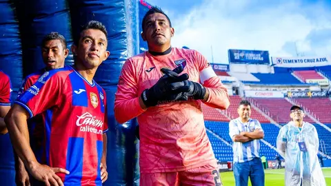 'Hobbit' Bermúdez niega su retiro y asegura que quiere llevar al Atlante a Primera División