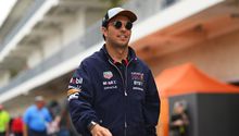 Checo Pérez: "Al 90% de la parrilla le encantaría tener una carrera como la mía"